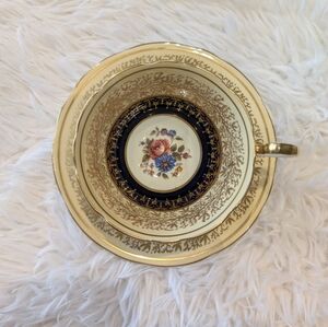 Aynsley Teacup and Saucer set 7773
